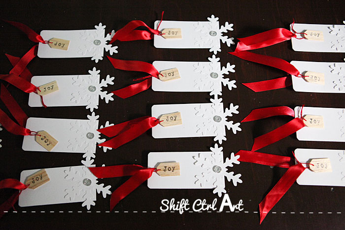 Snow flake wood shingle gift tags